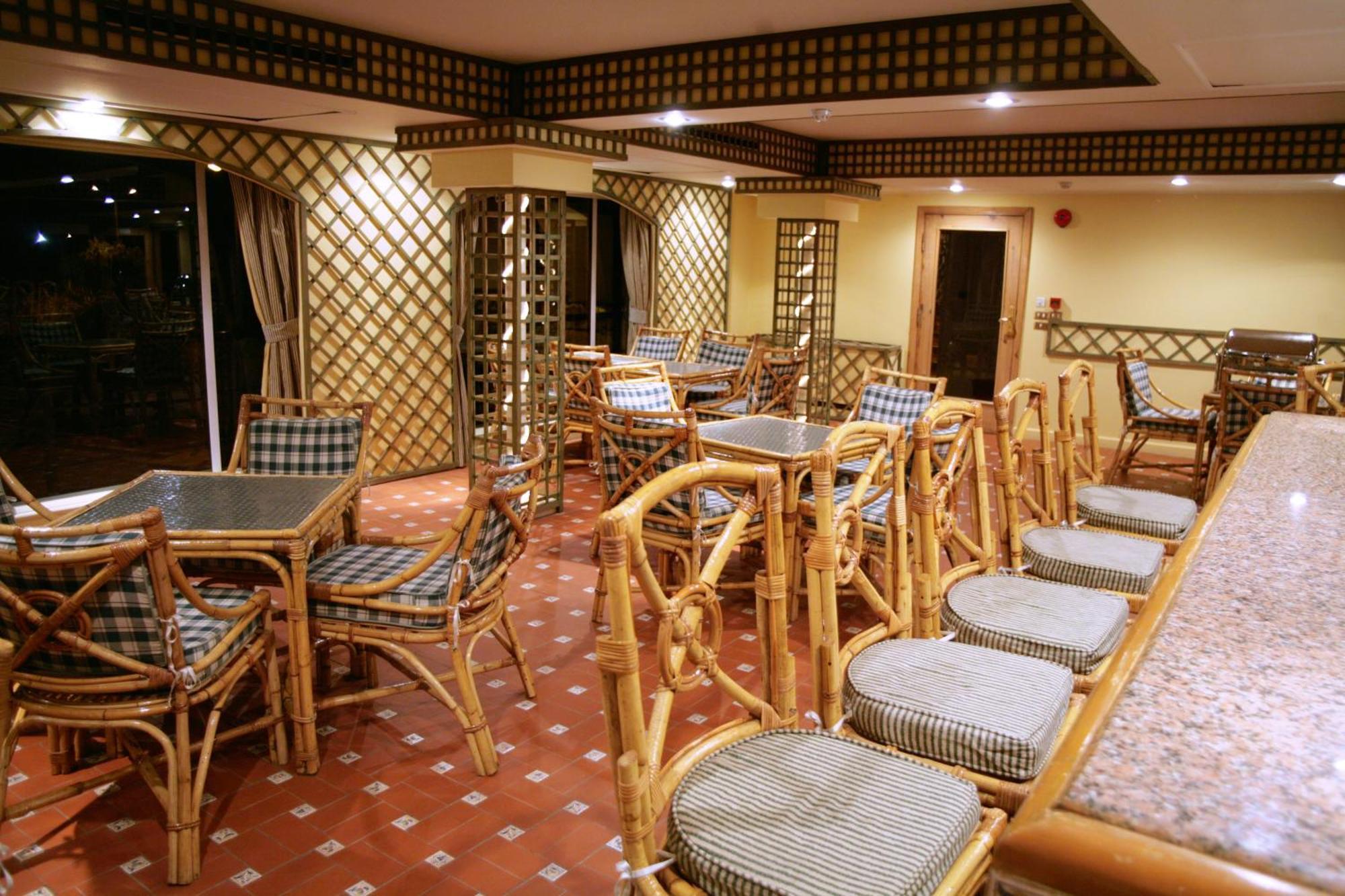 Moevenpick Prince Abbas Lake Nasser Cruise, Every Monday Four Nights From Aswan, Every Friday Three Nights From Abu-Simbel - Including Excursions And Sightseeing 외부 사진
